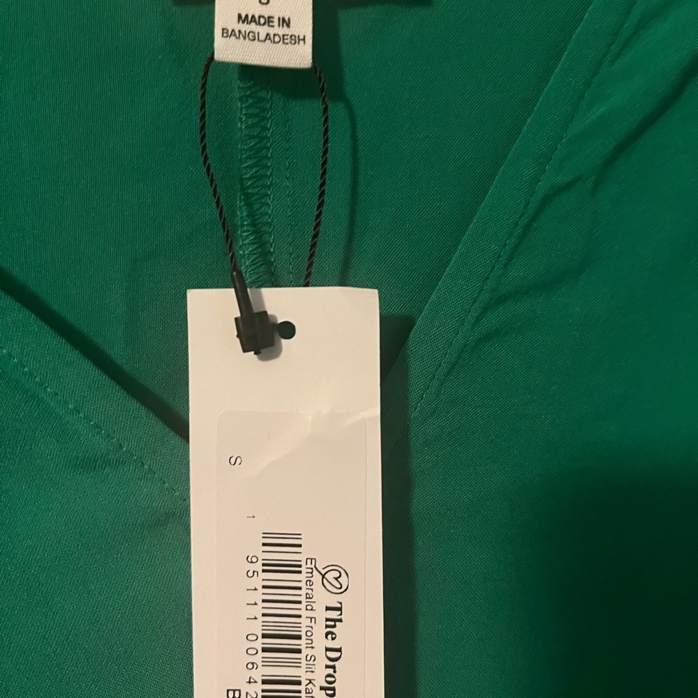 One size Kelly green loose dress from “The Drop” on Amazon.